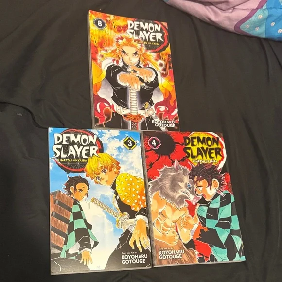 Demon Slayer Manga Set - Volumes 3, 4, 8 - Picture 1 of 3